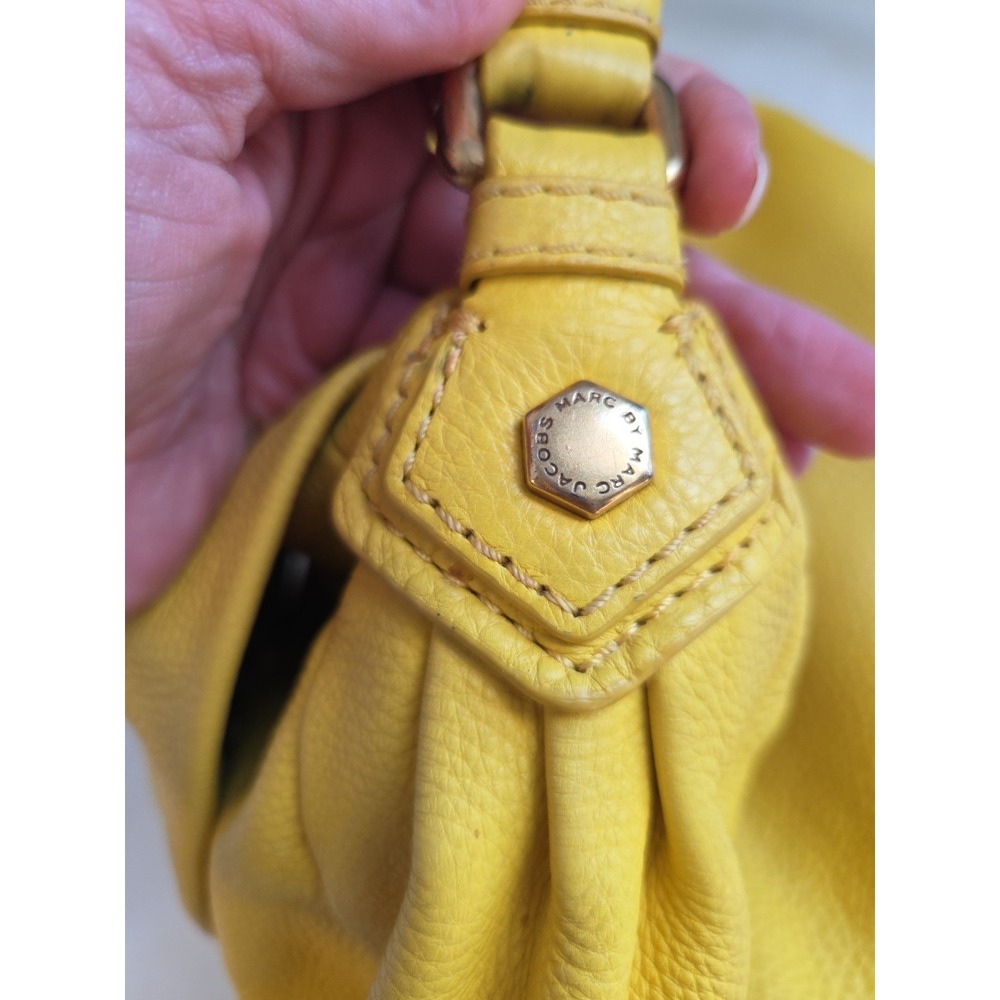 MARC by MARC JACOBS Classic Q Lil Ukita Leather Hobo Bag in Yellow Flap Shoulder - Picture 13 of 13